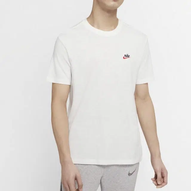 Nike Sportswear Heritage T