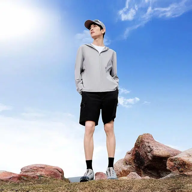 波司登 骄阳系列 清爽透气凉感轻量拉链休闲舒适经典科技防晒服 男款