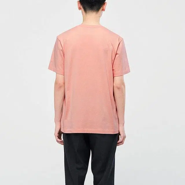 UNIQLO x KAWS OT