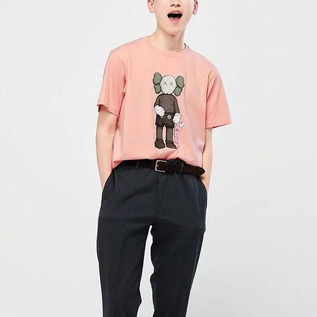 UNIQLO x KAWS OT