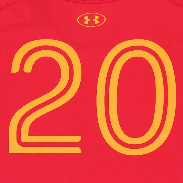 Under Armour T