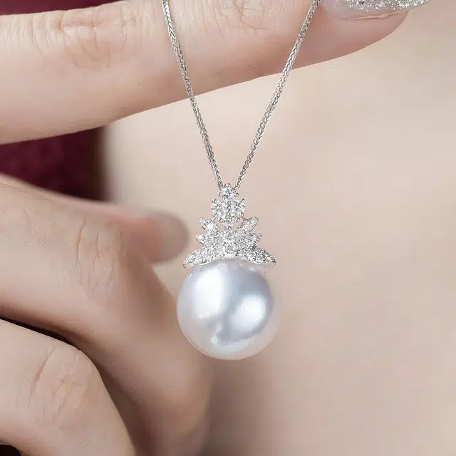 AKOYA