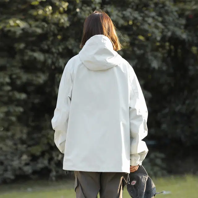 依文  简约字母宽松休闲连帽  防水防风透气保暖冲锋衣 男女同款