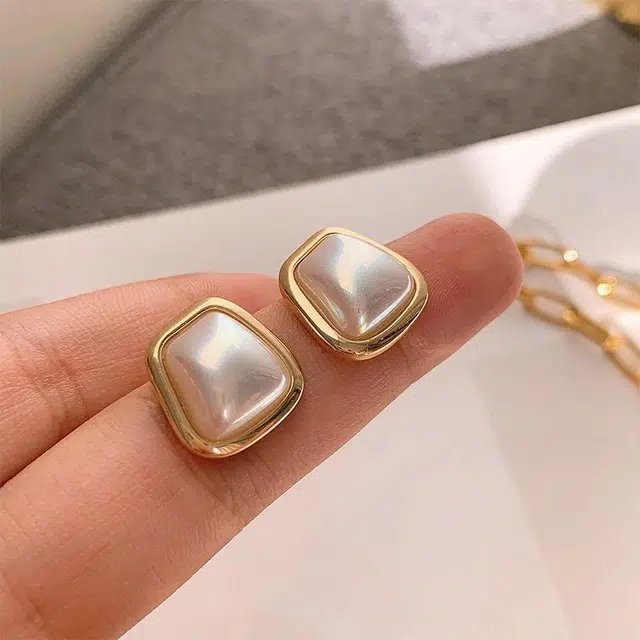 彤彤兔 轻奢几何简约 合金 耳钉 女款