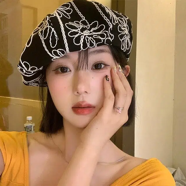 浪莎 小众复古线条花朵立体刺绣薄款前进帽  休闲 短檐反戴 棉 贝雷帽 女款