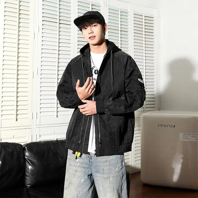 Fakeyoung