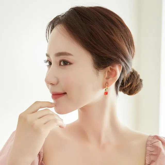 沂茹 时尚森系精致小众设计感红色樱桃吊坠无耳洞耳饰甜美可爱日常通勤百搭减龄气质 合金 耳夹 女款