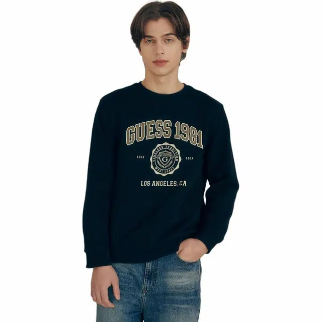 GUESS T