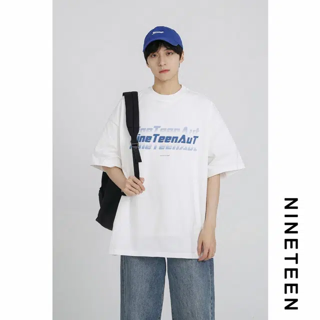 NINETEEN AUTUMN T