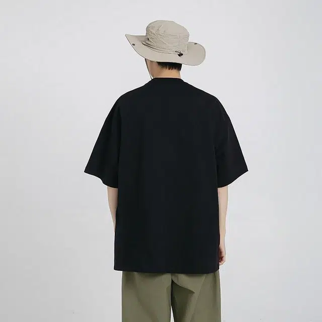 NINETEEN AUTUMN T
