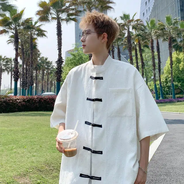 Fakeyoung