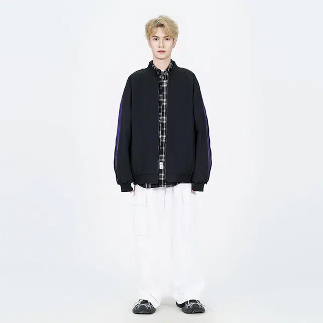 Q ZHIHE