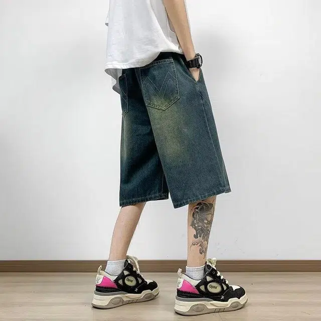UNthemed vibe