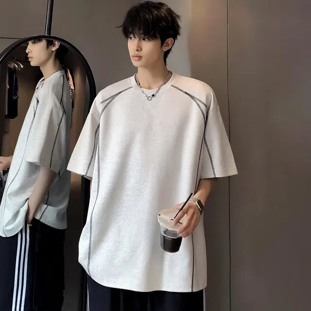 URBAN AUTHENTIC T