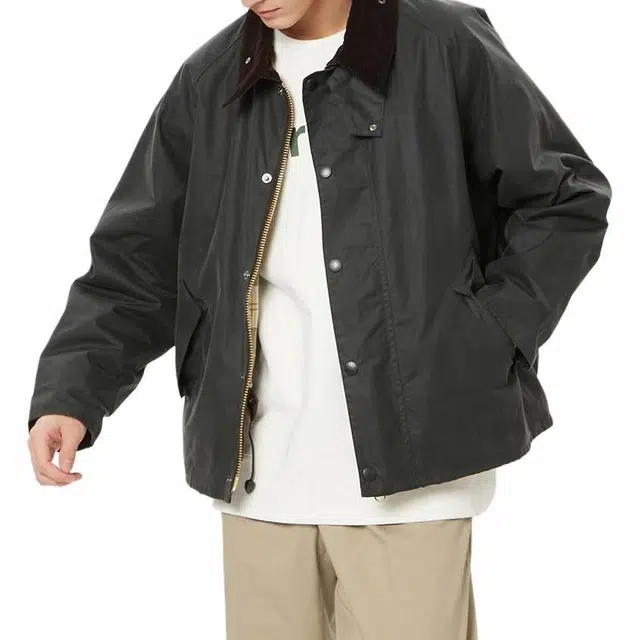 Barbour Waxed Short Jacket Green