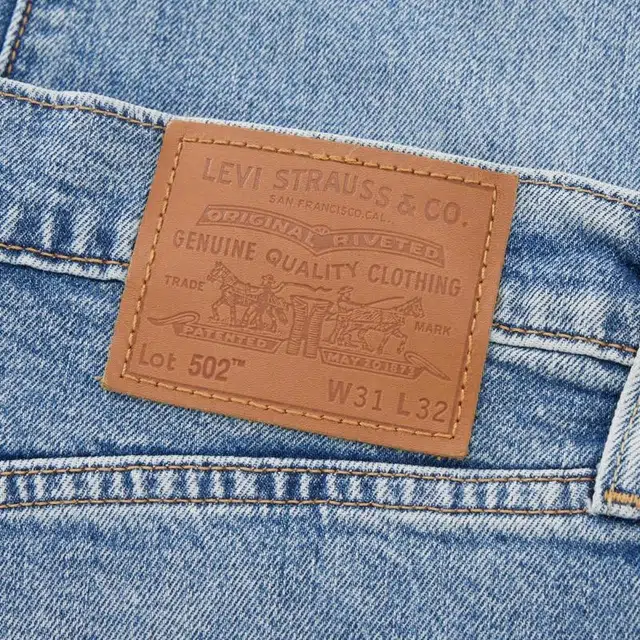 levis