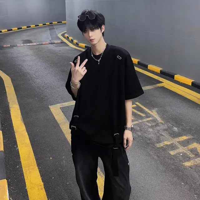 Fakeyoung T