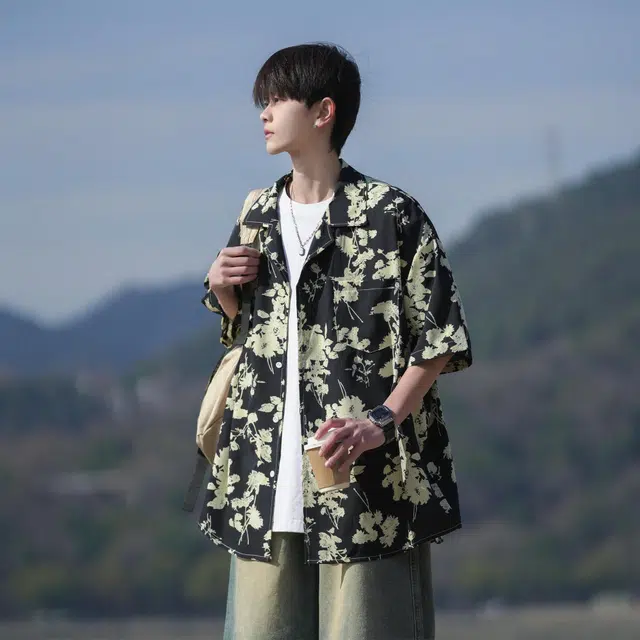 Fakeyoung