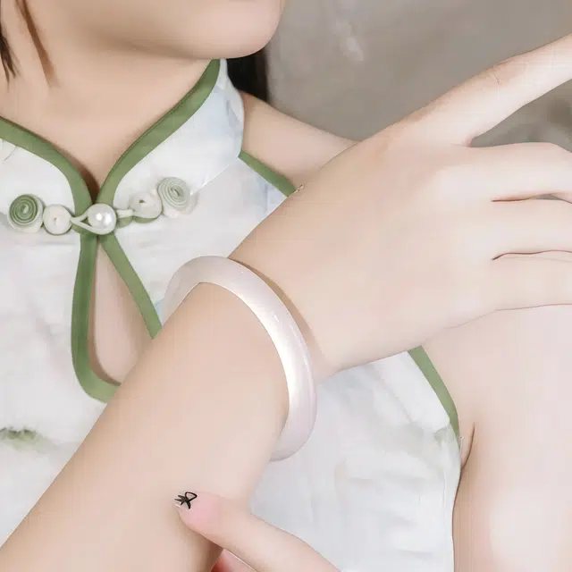 【典雅华贵】 帝苏行 新中式国潮 吉祥如意平安顺遂 简约小众设计 玉髓 手镯 女款
