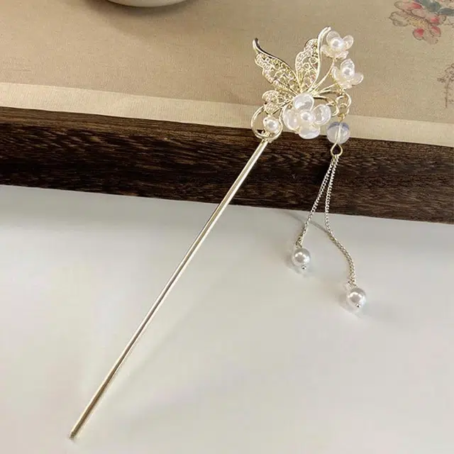 简应舒 蝶恋花珍珠流苏盘发古风步摇发钗 合金 发簪 女款