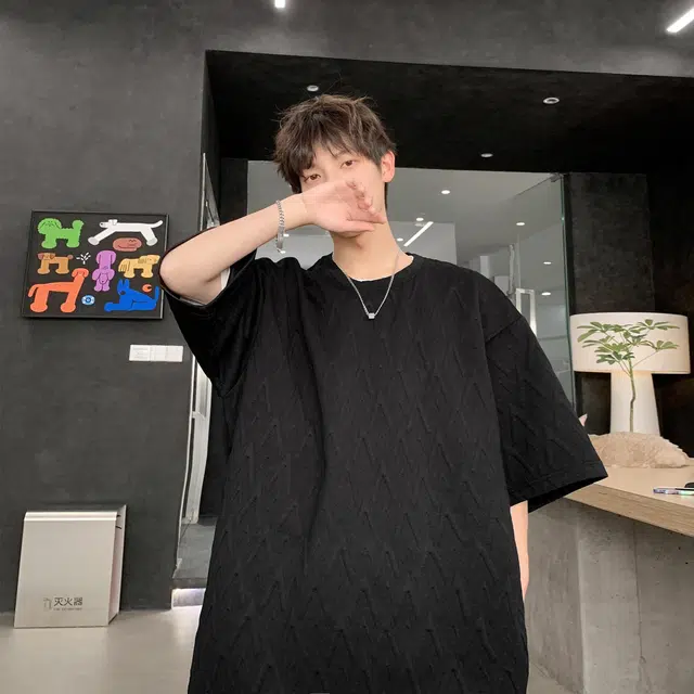 Fakeyoung T