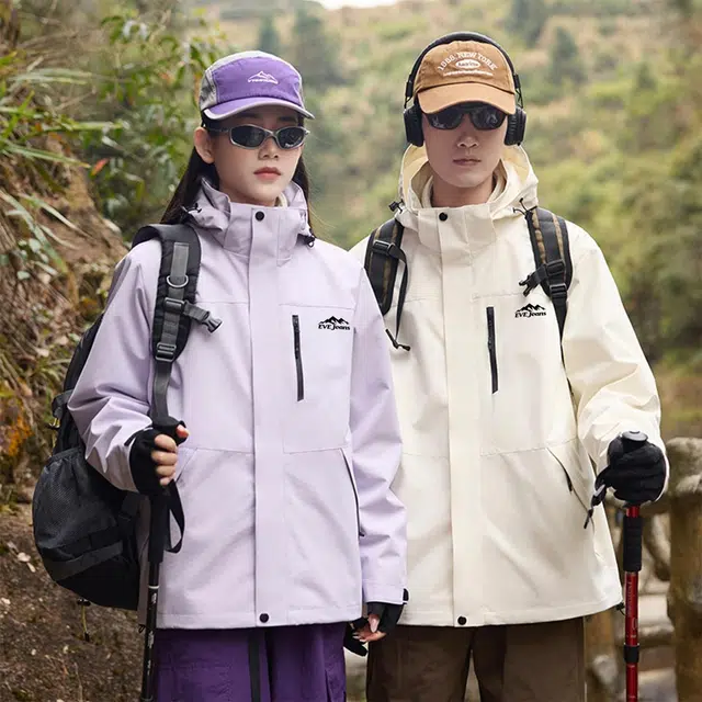 依文  美式复古潮牌山系户外纯色雪山山脉字母印花登山徒步连帽三合一休闲宽松  防水防风透气保暖冲锋衣 男女同款