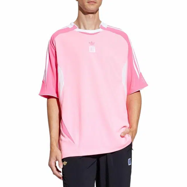 adidas originals x NTS RADIO LogoT