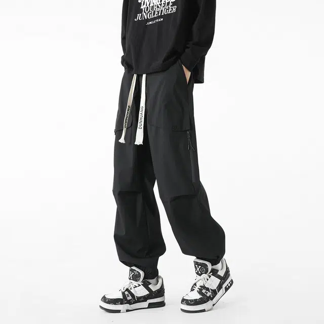敦煌博物馆 美式街头复古机能风束脚褶皱伞兵大口袋宽松透气百搭休闲户外抽绳系带工装裤 男女同款