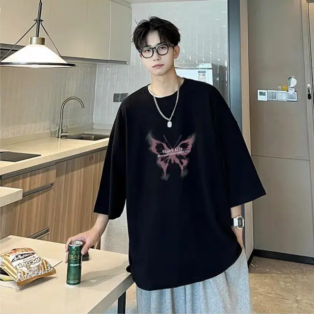 Fakeyoung T