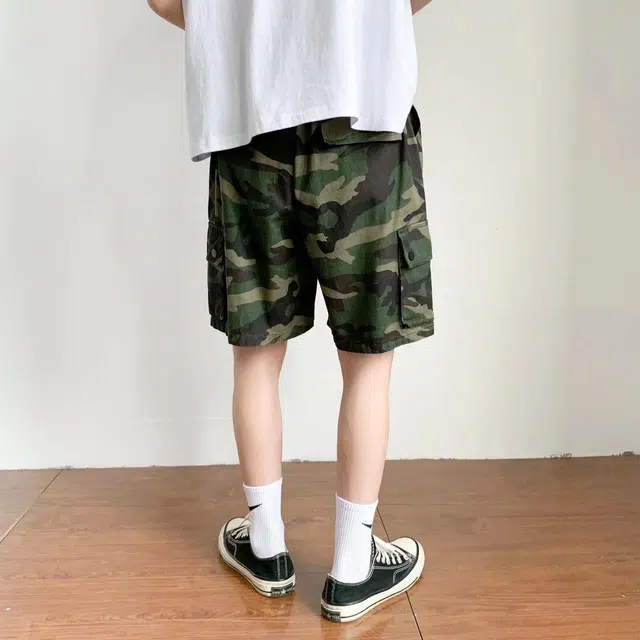 UNthemed