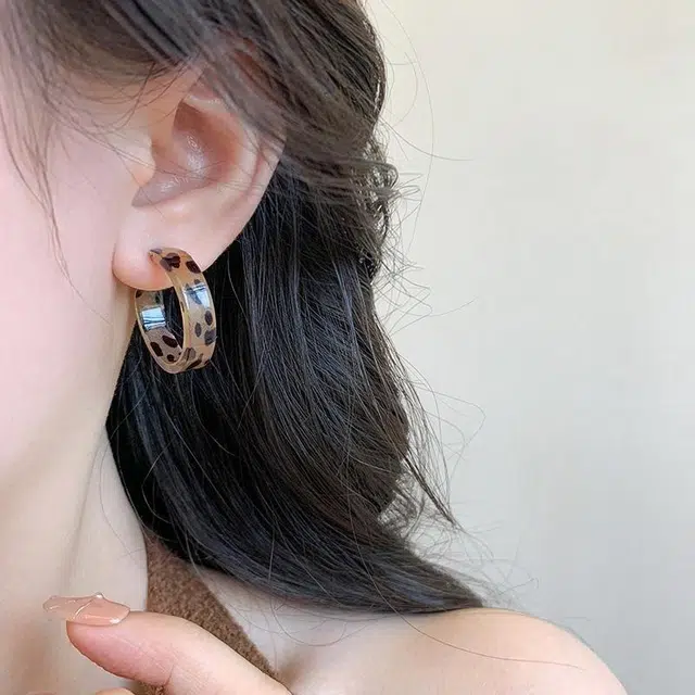 彤彤兔 个性气质豹纹 树脂 耳环 女款