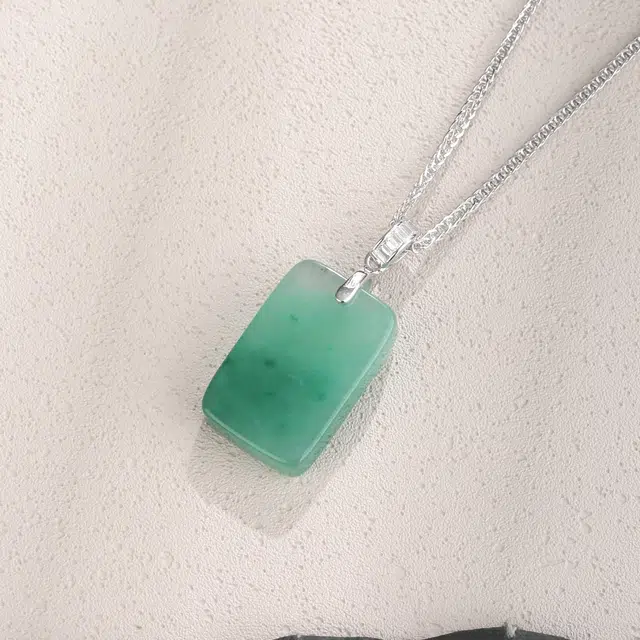 S925