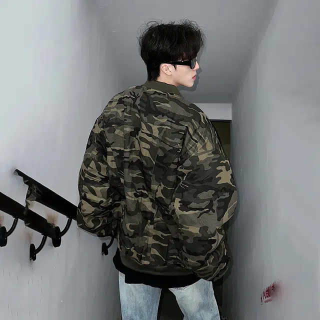 WKOOG bomber