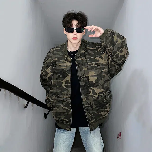 WKOOG bomber