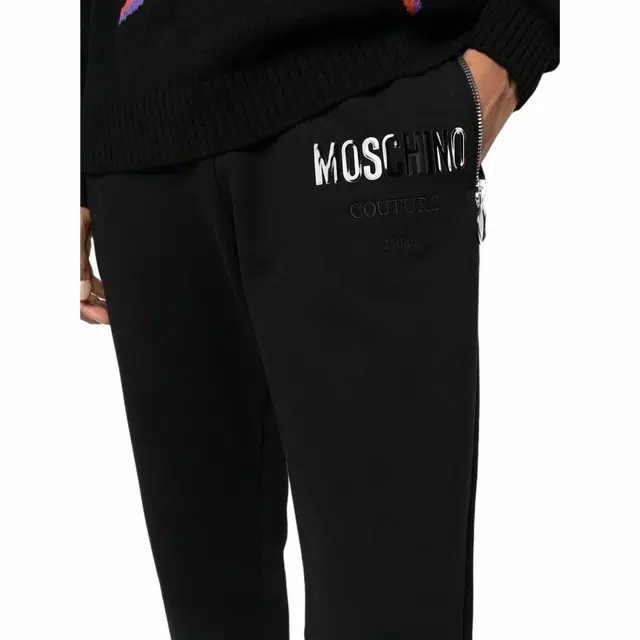 MOSCHINO FW22 Logo