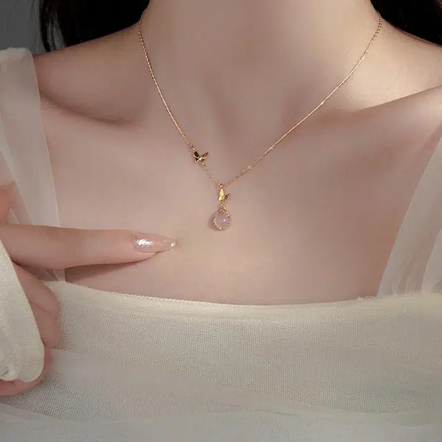 陌阡雪 水滴甜美蝴蝶轻奢气质高级感超仙锁骨链#好运 玉髓 玉石项链 男女同款情侣款
