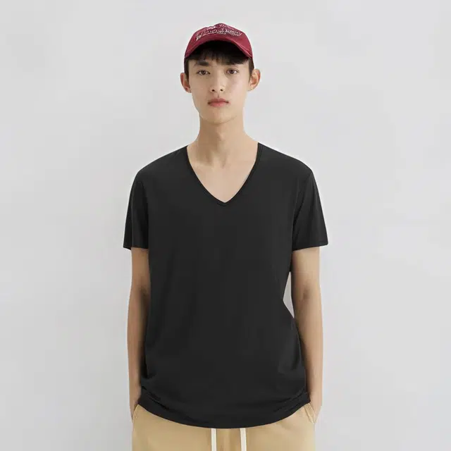 UNIQLO VT