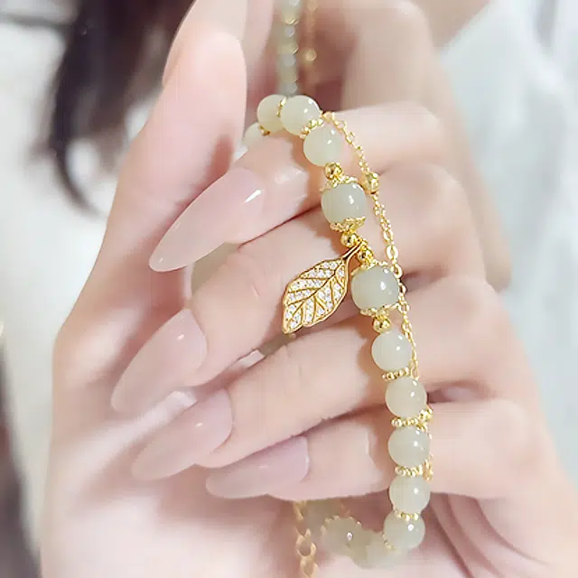 【赠暴富手机贴】 正大福 金枝玉叶 新中式国潮简约高级感轻奢小众设计日常通勤百搭精美礼盒 玉髓 手链 女款