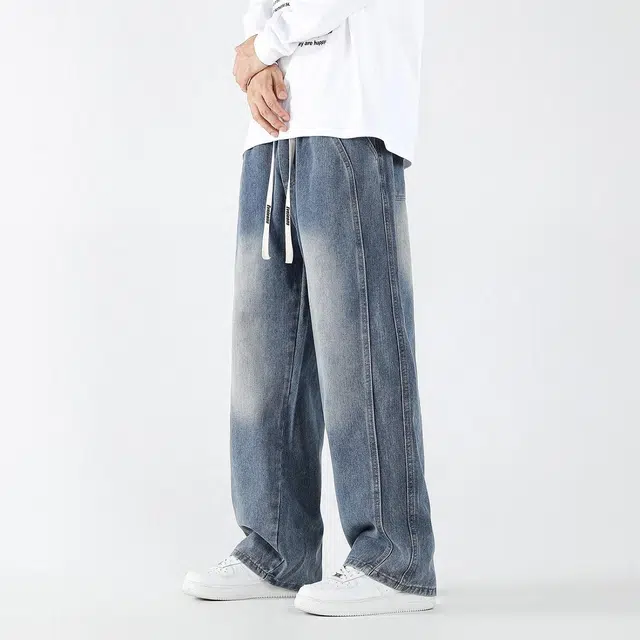 EVE Jeans Logo