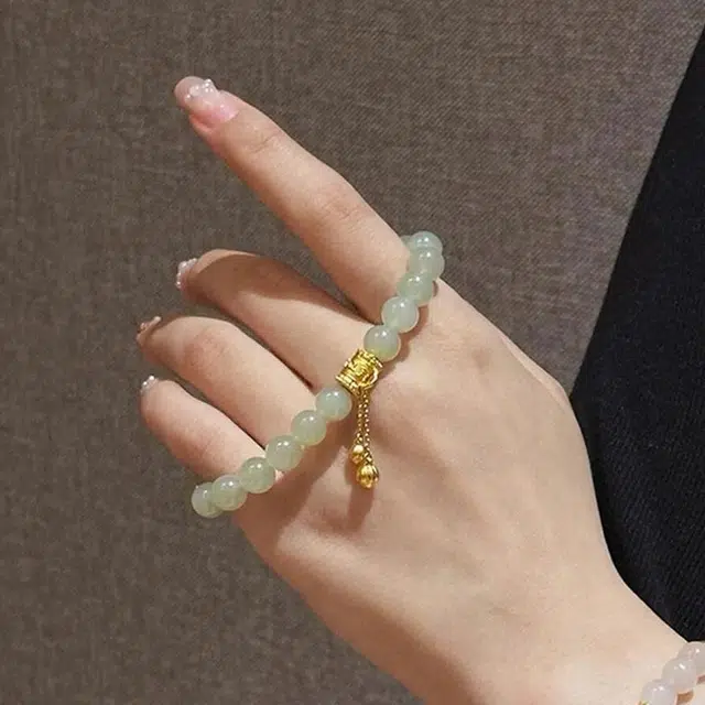 智玉云祥 六字箴言莲蓬莲子手饰#好运 新中式国潮转运两世莲欢路路通 和田玉手串 翠青玉 女款