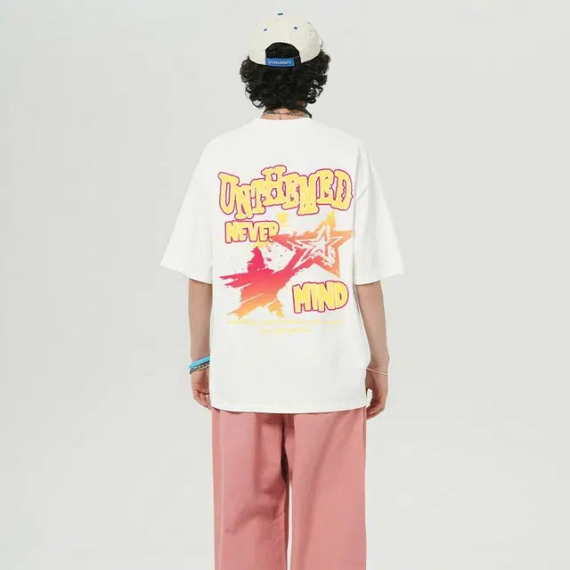UNthemed T