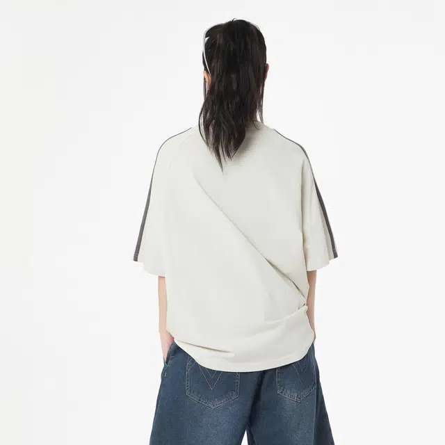 URBAN AUTHENTIC T