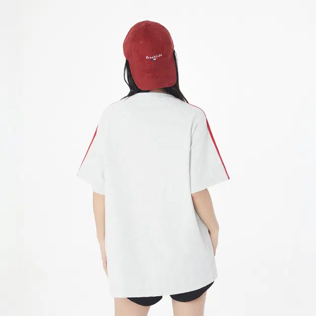 URBAN AUTHENTIC T