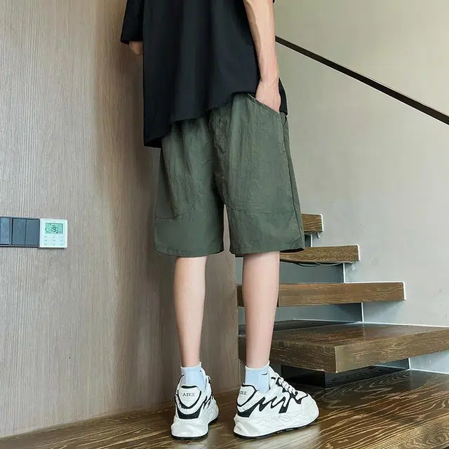 Fakeyoung