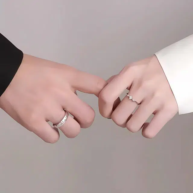 925