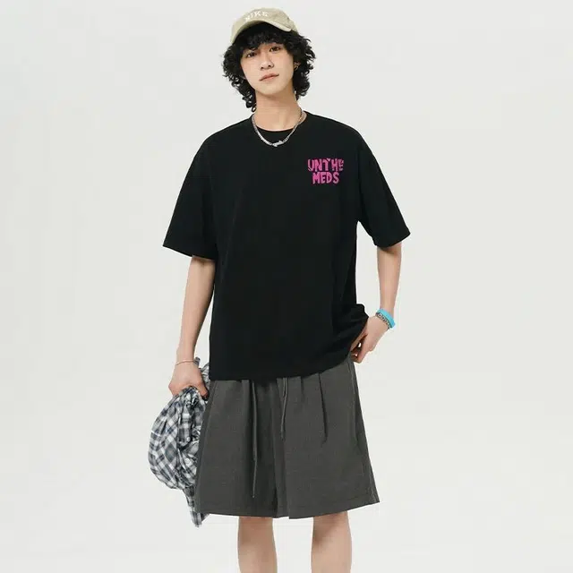 UNthemed T