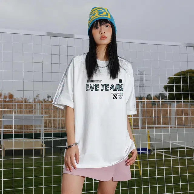 EVE Jeans LogoT