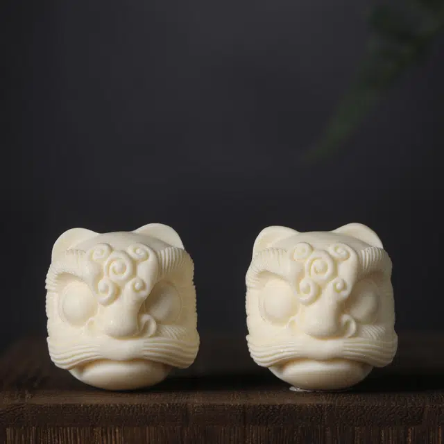 顺丰包邮 灵晔 国风新中式雕刻招财转运貔貅手球健身练手锻炼盘玩文玩国潮醒狮 象牙果 把件 男女同款情侣款