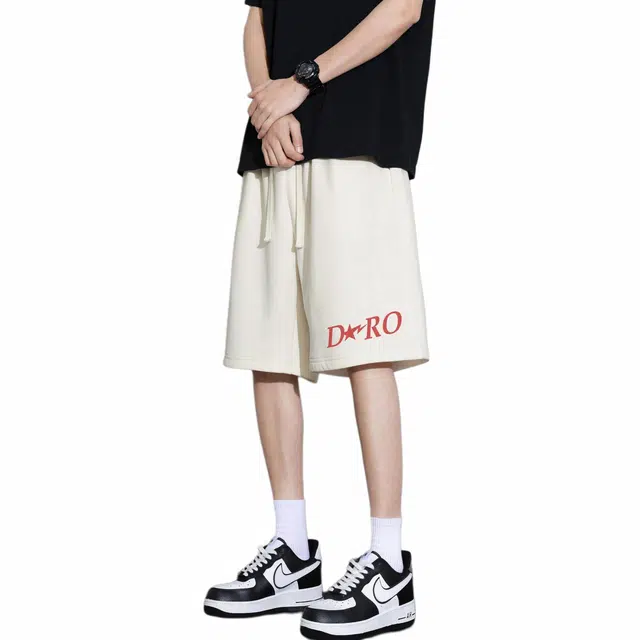 萌芽熊 美式街头闪电字母印花基础款简约百搭宽松透气垂感阔腿直筒跑步健身篮球运动五分休闲短裤 男女同款