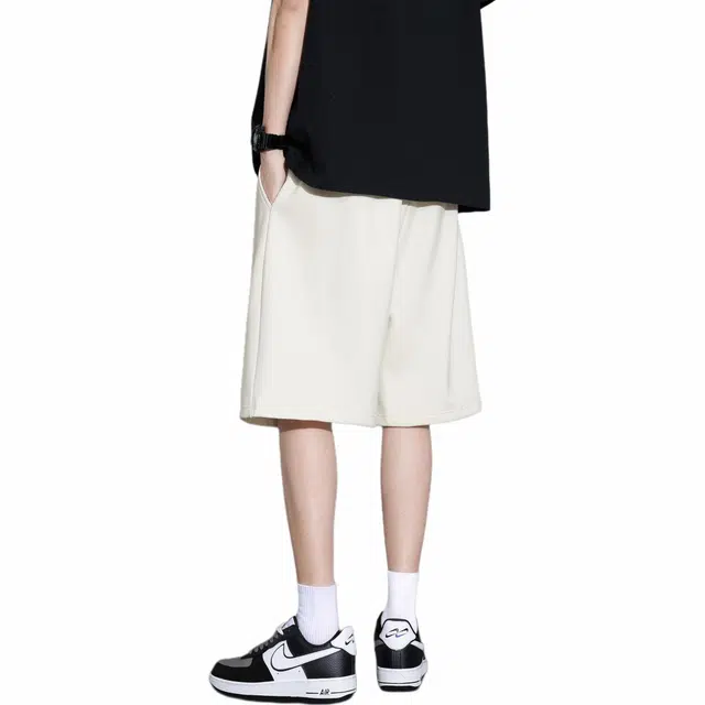 萌芽熊 美式街头闪电字母印花基础款简约百搭宽松透气垂感阔腿直筒跑步健身篮球运动五分休闲短裤 男女同款